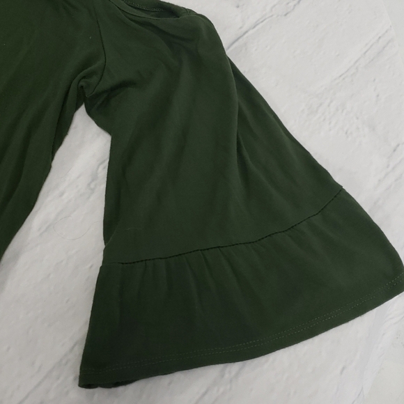 TRU Self Cold Shoulder Tunic Bell Sleeve Green EUC - Picture 9 of 12